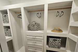 MASTER-CLOSET