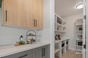 PANTRY-4